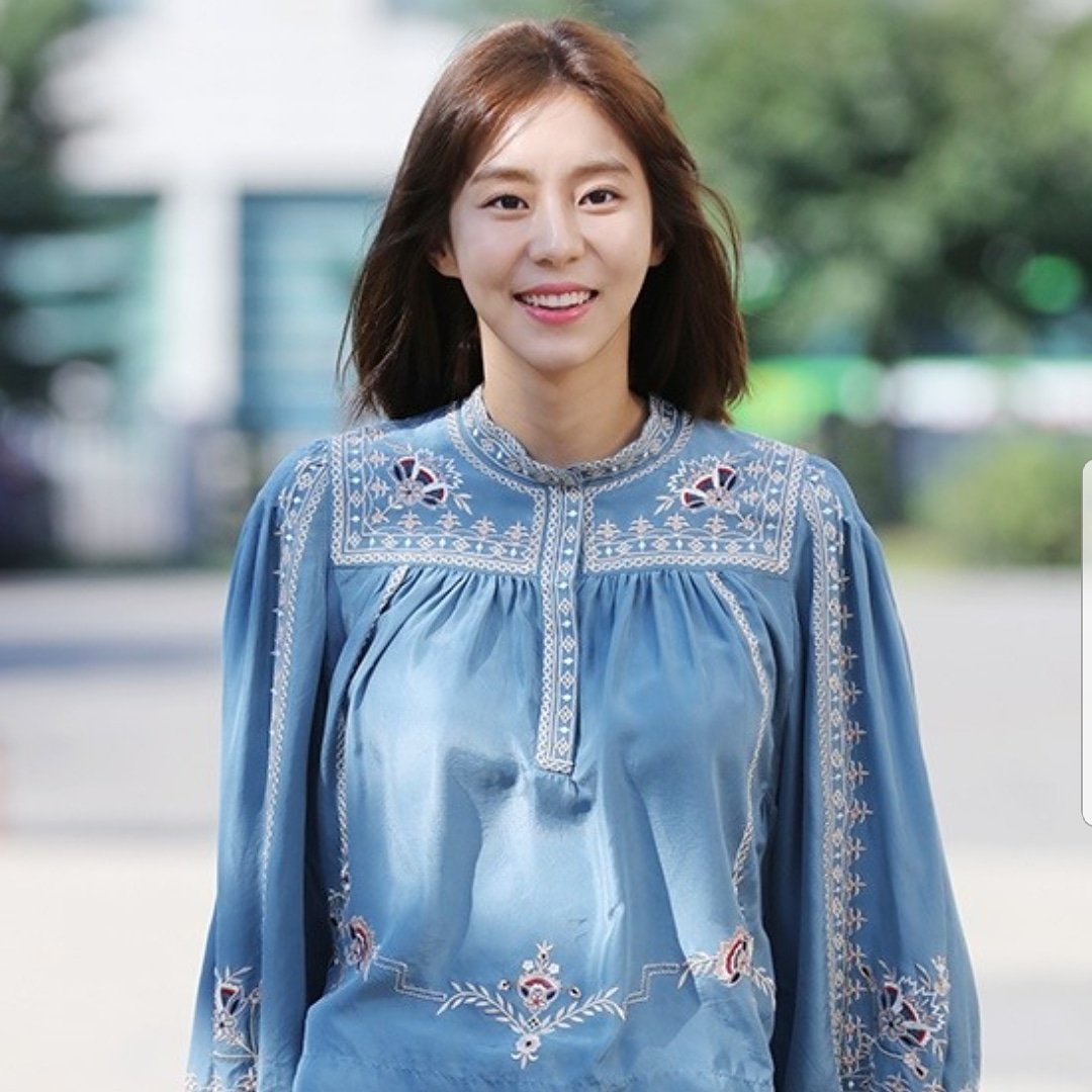 ThailakornIkram's tweet photo. Uee going to film #happytogether3
#uee #uie #유이  #김유이 #김유진 #金宥真 #afterschool #애프터스쿨  #yuleumentertainment #열음엔터테인먼트 #하나뿐인내편 #mybeautifulally #myonlyone 
Cr naver https://t.co/GadBqeELr4