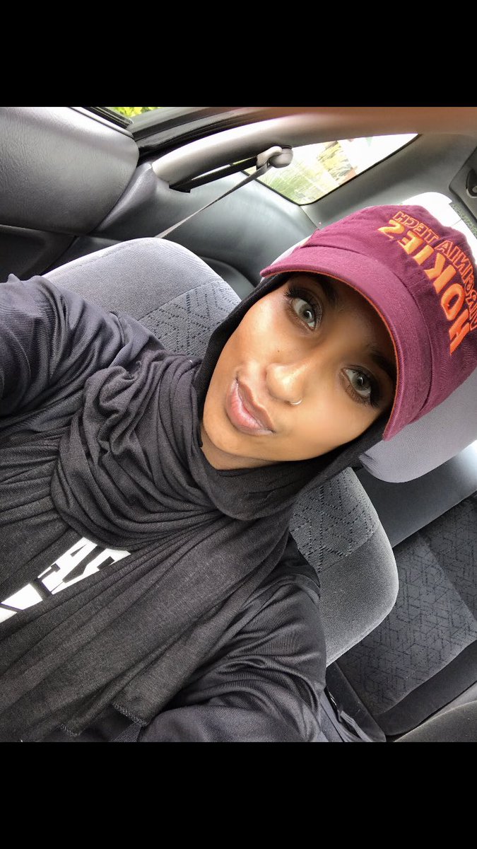 LanguageClubVT's tweet image. Vice President/ Co-Founder 
Name: Munira Y. 
Year: Junior ☺️ VT20 
Major: HNFE 
Minor: Biology 

Languages I know: Somali 🇸🇴