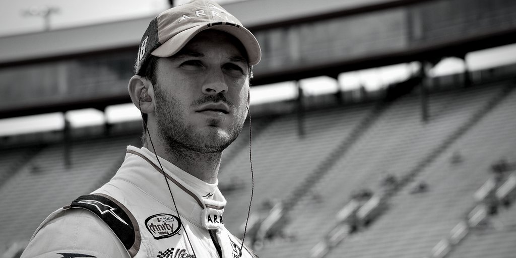 xprvegas's tweet photo. Experiences with world class icons, including pro race car driver @Daniel_SuarezG . See them all at https://t.co/BQwP5gQZLm #vegas #vegasexperiences #racing https://t.co/llfLlBdXVz