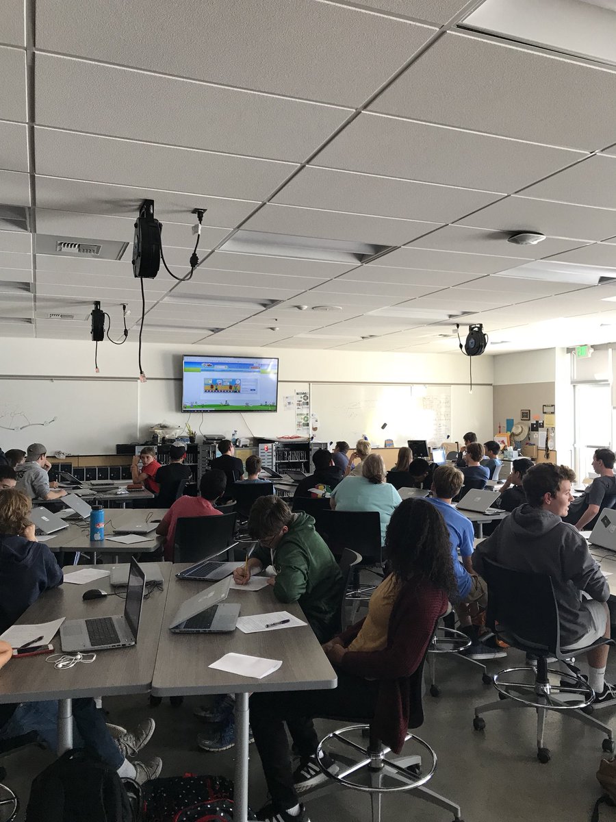Web 2.0 presentations in Ms. Fetvho's computer science class. Learning about the pros, cons, and uses of new web applications from fellow classmates.