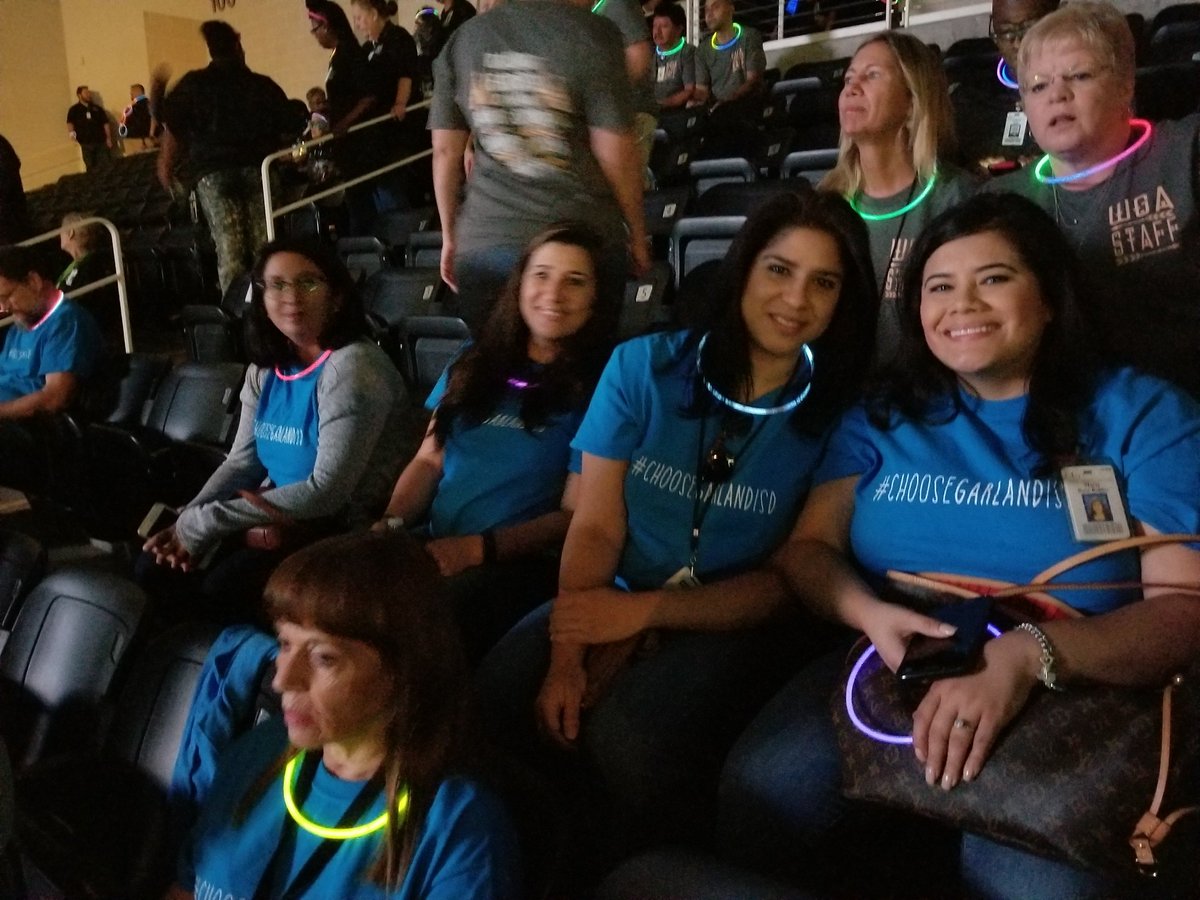DSanchezGISD's tweet photo. @gisdstudentserv @gisdengagement 
2018-2019 Convocation!
#MannyScott https://t.co/zXhT1n9LHX