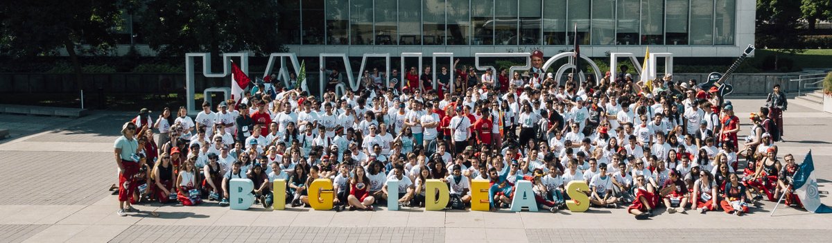 McMasterEng's tweet photo. More than 300 @McMasterU engineering students pulled a bus through downtown #HamOnt today to raise money for @CFCanada as part of @msu_shinerama #BigIdeas #MacEng https://t.co/iWMPIMHOxP