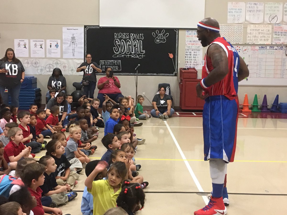 WFISDschools's tweet photo. Former Harlem Globetrotter Nick Moore returns to his Wichita Falls hometown to speak to Burgess Elementary children. “Listen to your teachers!” he said Friday. “Your teachers are only here to help you.” https://t.co/enn0AYH7Q2