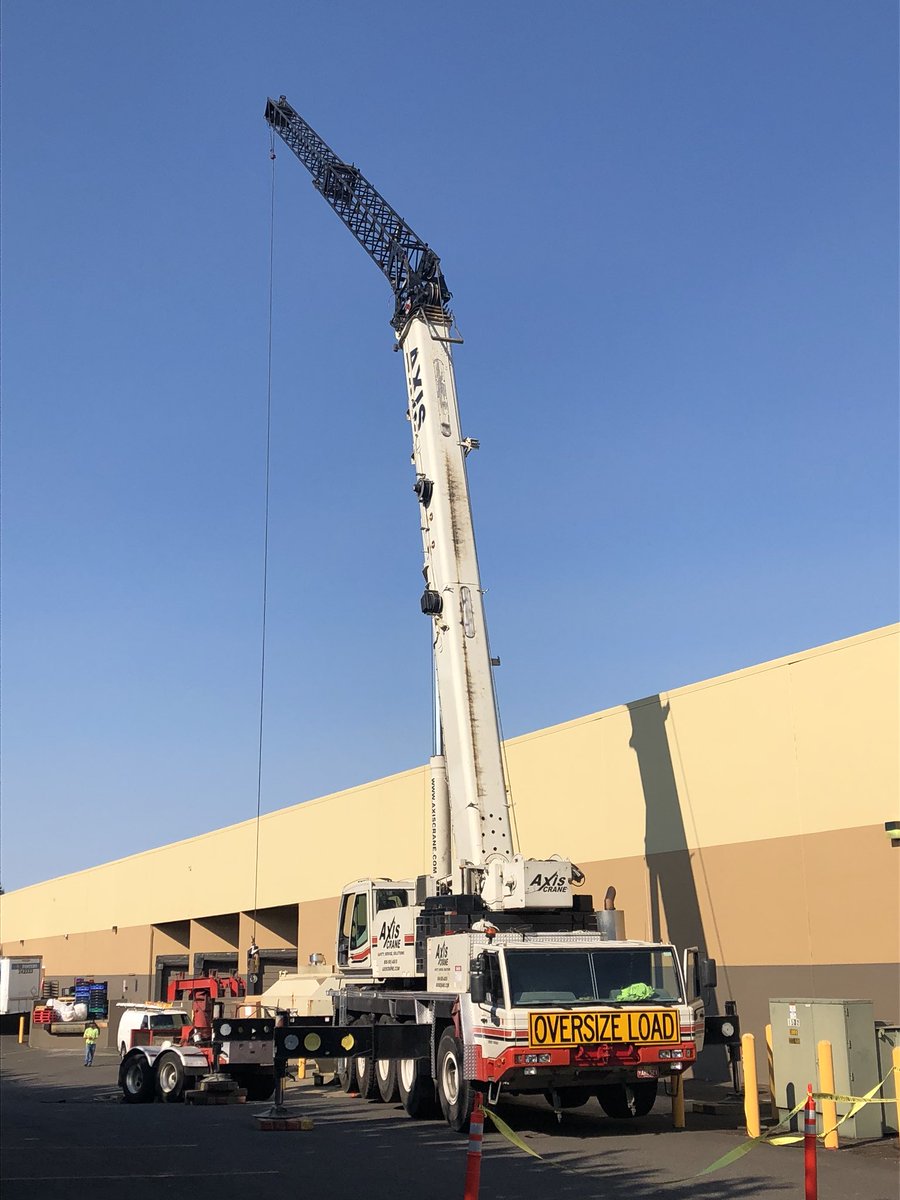 AxisCrane's tweet photo. Happy #LaborDay2018 everyone #axiscrane #cranes https://t.co/n4zsjM6xuw