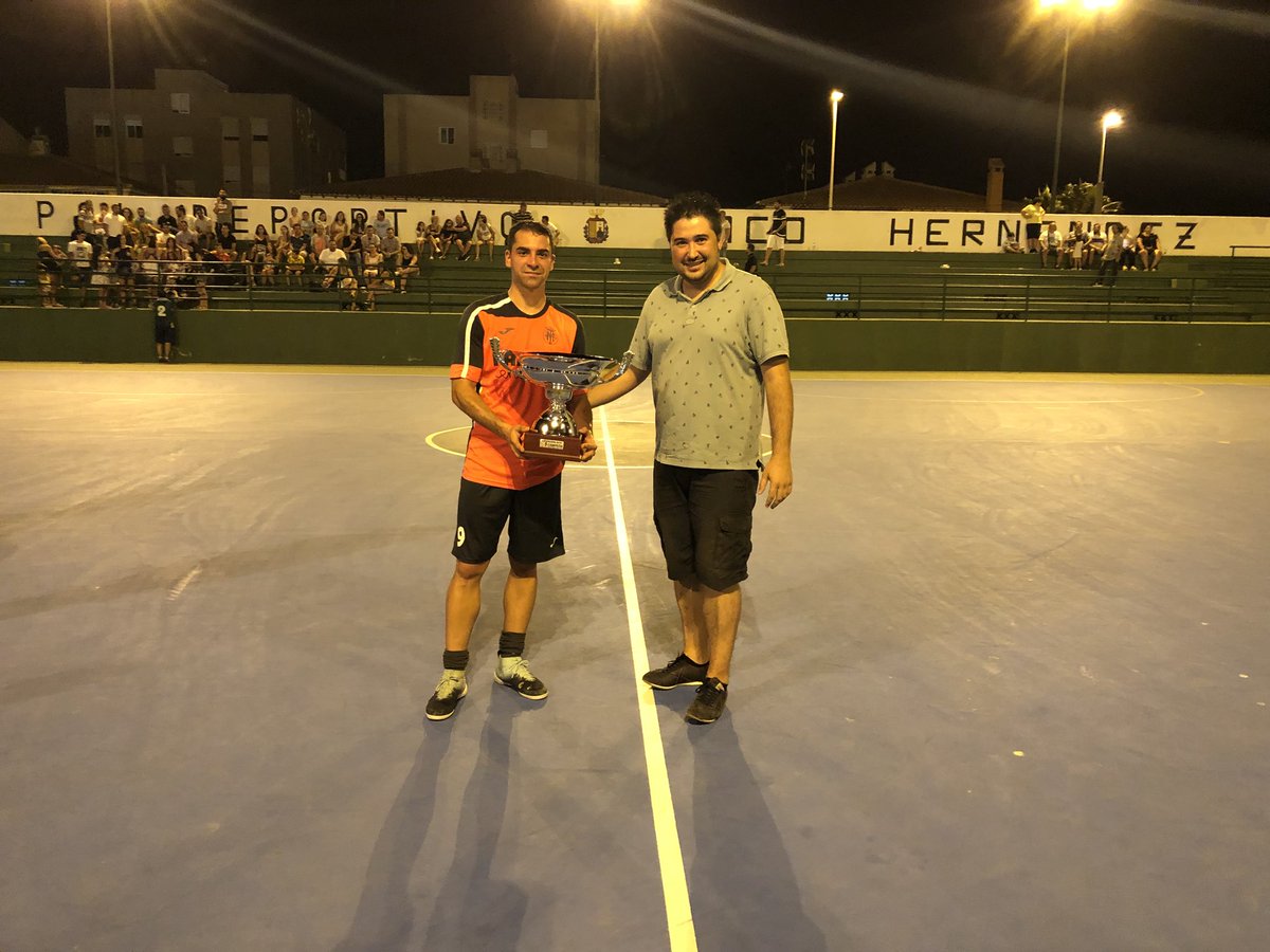 _SoloQuedaVOX's tweet photo. ¡Enhorabuena al campeón de la Supercopa @ViasportTeam! 
Gran torneo el vivido esta semana en #SantaPola donde el @ViasportTeam ha presentado unas credenciales para ser tenido como uno de los importantes de la temporada. ¡Felicidades por el título! https://t.co/JMm0MT2FEg