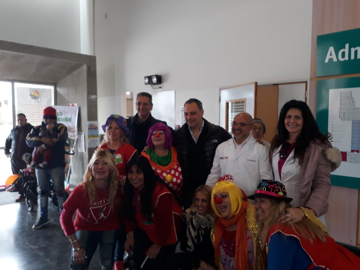 abelosano's tweet photo. Me acerque al Hospital Príncipe de Asturias, para acompañar en el festejo del Día del Niño👶👧 ¡Felicitaciones Kitty Quispe por la organización,al Director del Hospital #HugoMoreno ! La participación también del concejal @lucascavallo.
Gracias por la invitación,hermoso momento🙂 https://t.co/rLC8UOiaiO