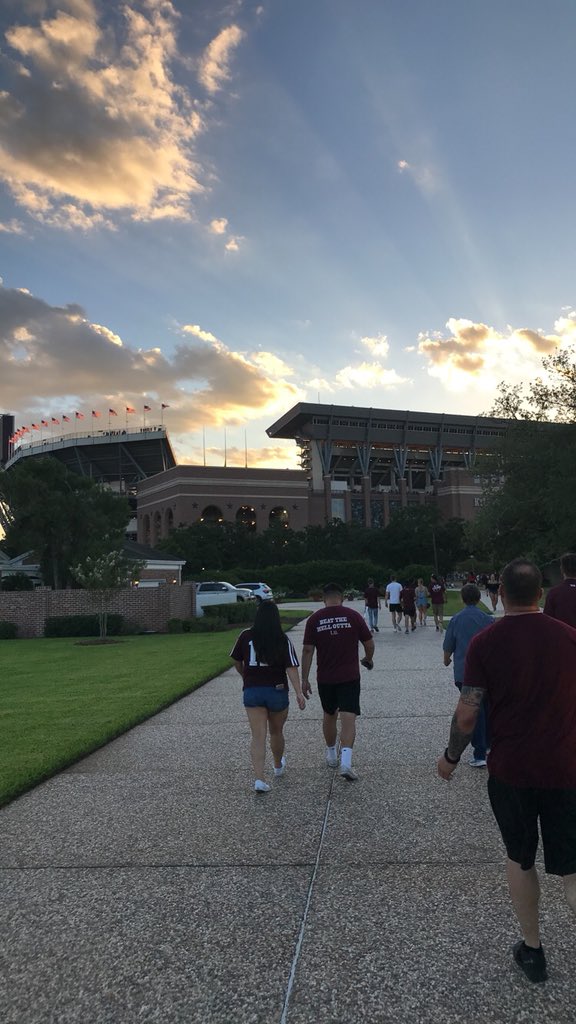 bthemacd's tweet photo. Feeling blessed to be able to go to A&amp;M🤠 https://t.co/pMUUoLe7F6