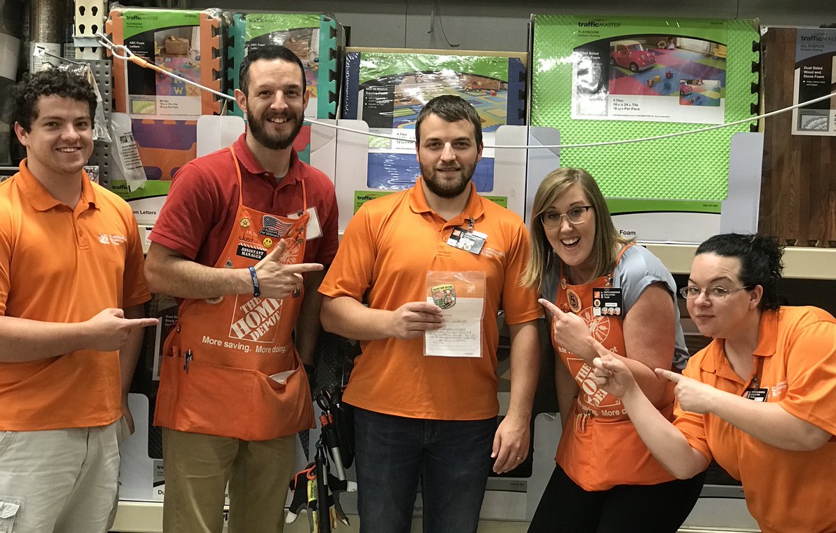 Shout out to Chris for stepping up to lead our MET team and rocking out the Halloween set at 0519! #shinelike5one9 #tNt 💥