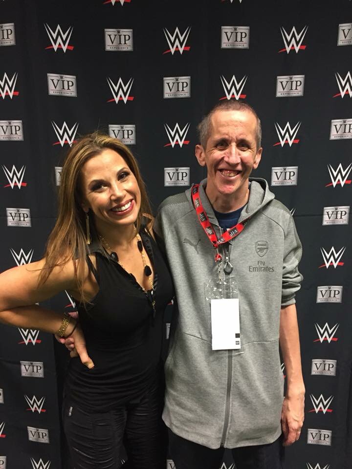  happy birthday mickie James hope your having a good day. Was nice meeting you last November 
