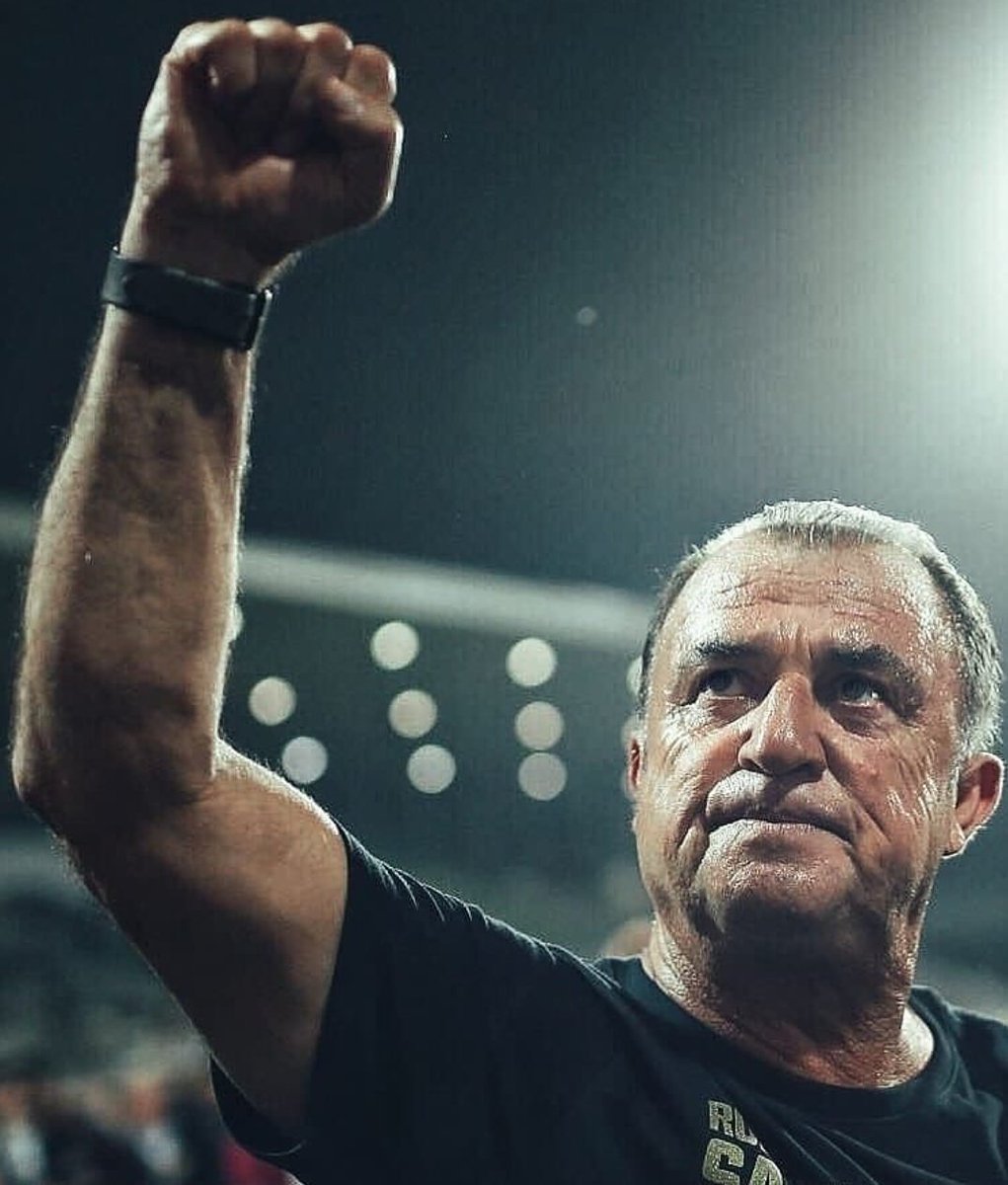 Bundan Sonra Her Başarı Fatih Terim'in, En Ufak Başarısızlık Forvet Transferi Yapmayan Yönetimindir. Bizim Tek Güvencemiz Fatih Terim.
Alpaslan Dikmen'in de Dediği Gibi; "Hadi Bana Küstün, Ahmet'e, Mehmet'e Küstün, Galatasaray'a Nasıl Küseceksin?"
#BugünGünlerdenGALATASARAY!