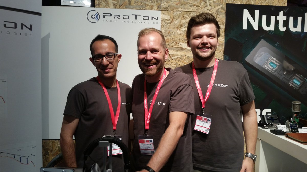 ProTon_Audio's tweet photo. Die IFA 2018 hat begonnen, der Stand ist aufgebaut und das ganze Team von ProTon freut sich, über die erfolgreiche Prämierung des ersten Prototyps!

 #IFA #Berlin #ProTon #Prototyp #Audio #Musik #Personalisierung #IdealerKlang https://t.co/z1Gv03eDcK