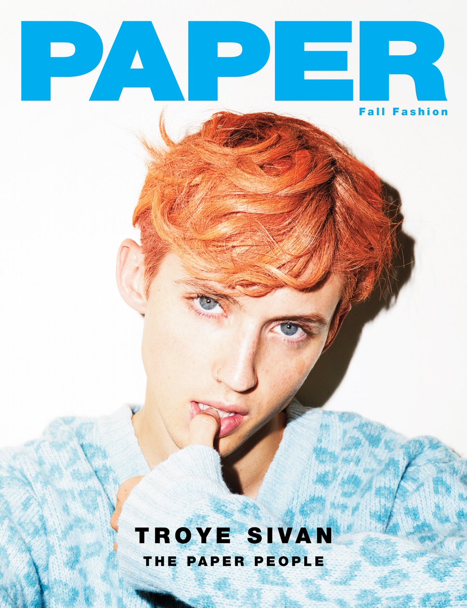 SpainTroyeSivan's tweet photo. Troye para la entrevista con @papermagazine, en el que podemos apreciar su cabello pelirrojo.

¡Link aquí del artículo "Troye Sivan's Queer Love Songs Are For Everyone"!
https://t.co/Bg6yGVLX8C https://t.co/QrghMaFbqb