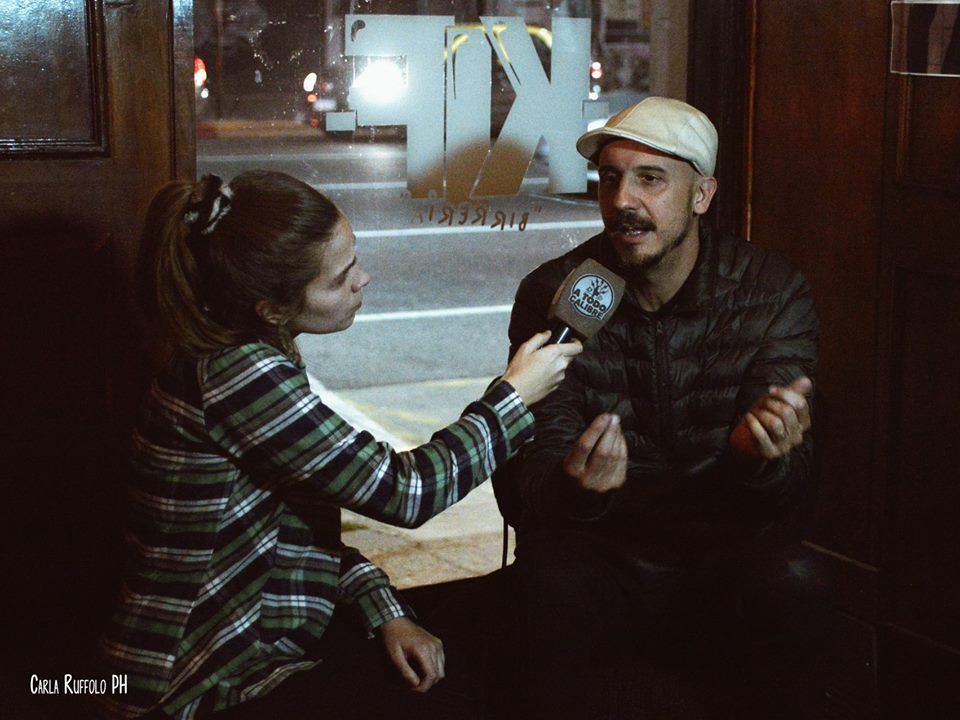 RadioCalibre's tweet photo. #AHORA ESCUCHA LA ENTREVISTA CON LA BERSUIT VERGARABAT 
SINTONIZA https://t.co/MZPSCqlGiX https://t.co/NTGGOkjaIm