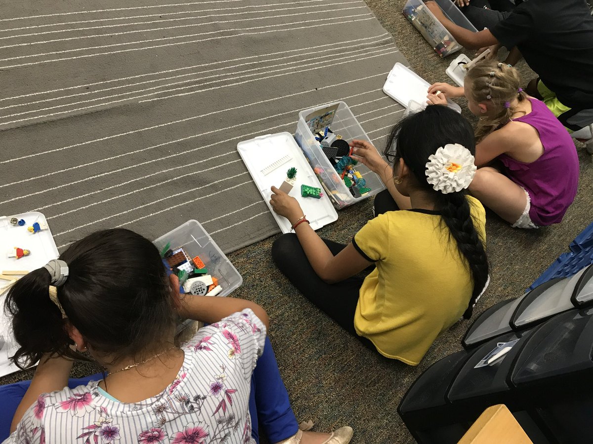 Gilbert3rdMECME's tweet photo. Proactive, student-centered strategies like #GuidedDiscovery #HopesandDreams and #StudentCreatedRules have paved the way to a successful first week of school! #3rdGradeAllStars @responsiveclass @BaileywickWCPSS https://t.co/0zvK7Z3b67