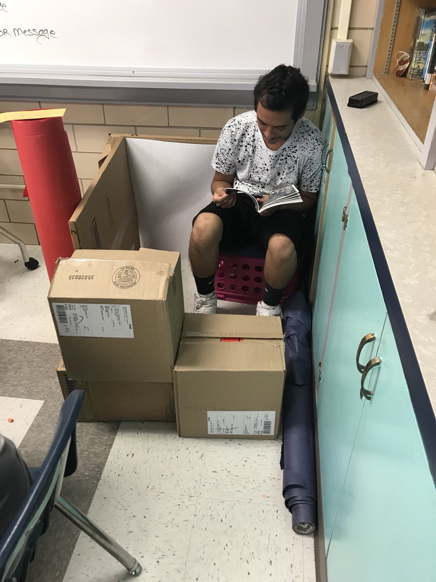 Jacque_Bayless's tweet photo. Week 2 of “What’s Your Stack”. This week our sophomores read 223 books. My sophomores read 90, that’s 12 more than last week! And more teachers joined the challenge. Yay! #Donsread #PDreads #PDHS https://t.co/zjnXTxoCou