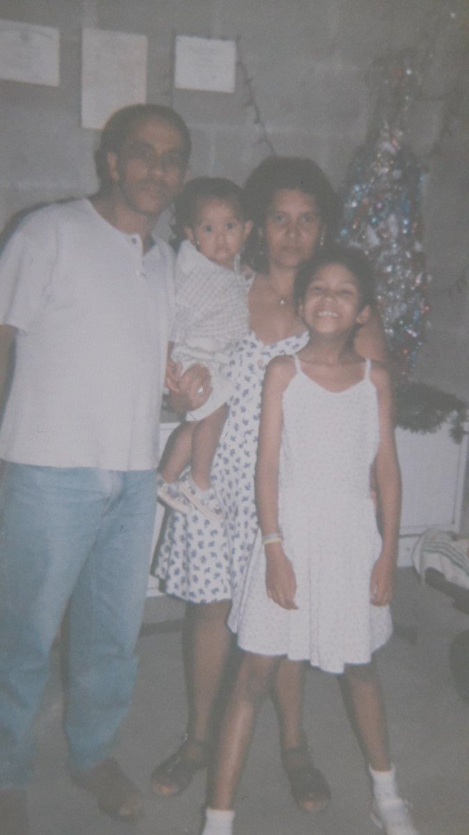 FelipeN12_08's tweet photo. Mi base...

#familia
#😍😍 https://t.co/3Gf4yIVWHG