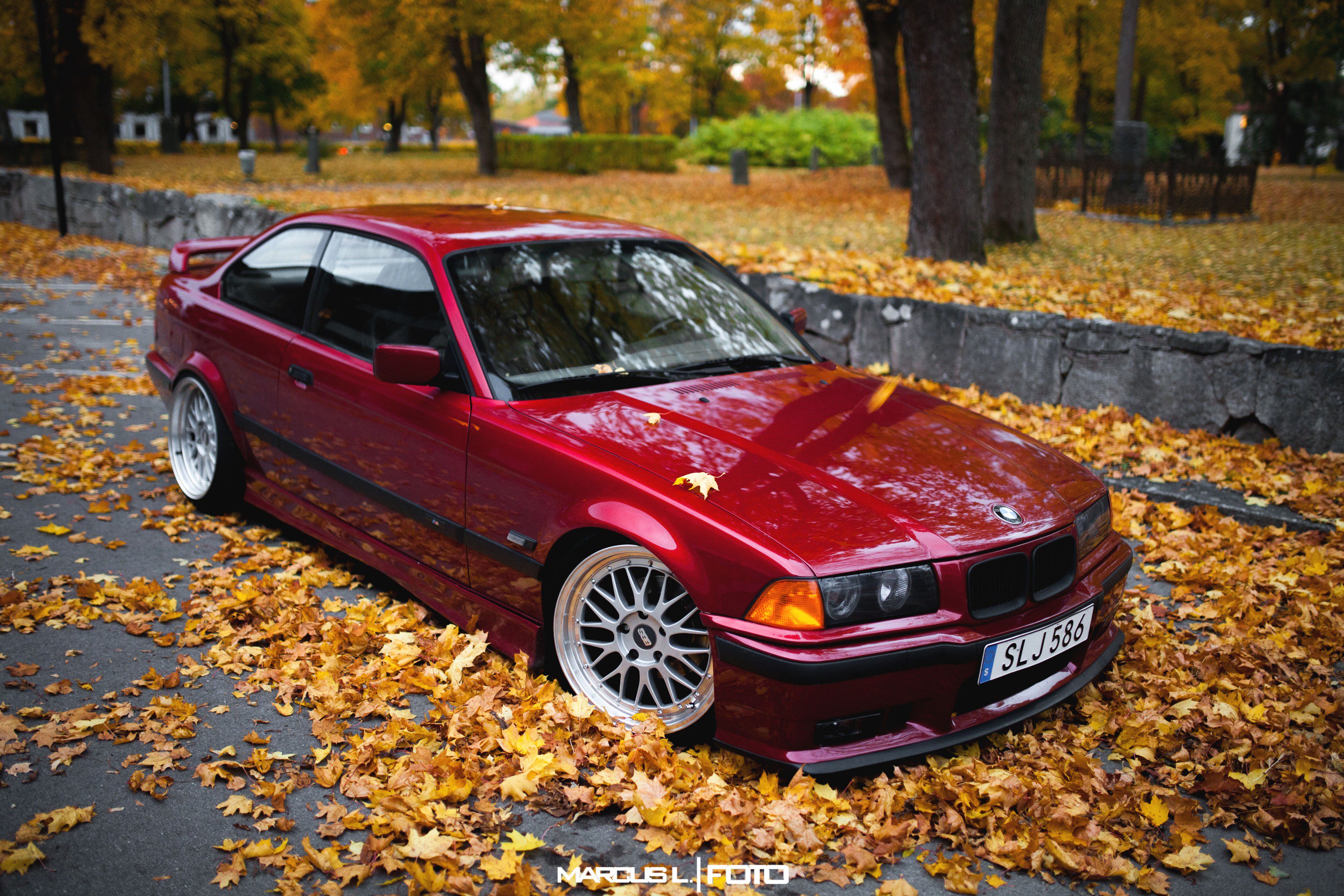 BMW e36 Coupe Red