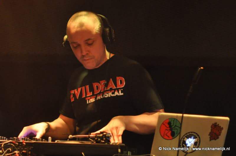 For my Dutch friends! On September 28 i'm organising another <a href="/OndergrVerbond/">Ondergronds Verbond</a> hiphop event in #GebrdeNobel in #Leiden. And my buddy Das de Rijmmaniak and i will do a live-show again together with DJ Daan of the legendary <a href="/osdorpposse/">osdorp posse</a>. Come hang with us! It's going to be 🔥🔥🔥