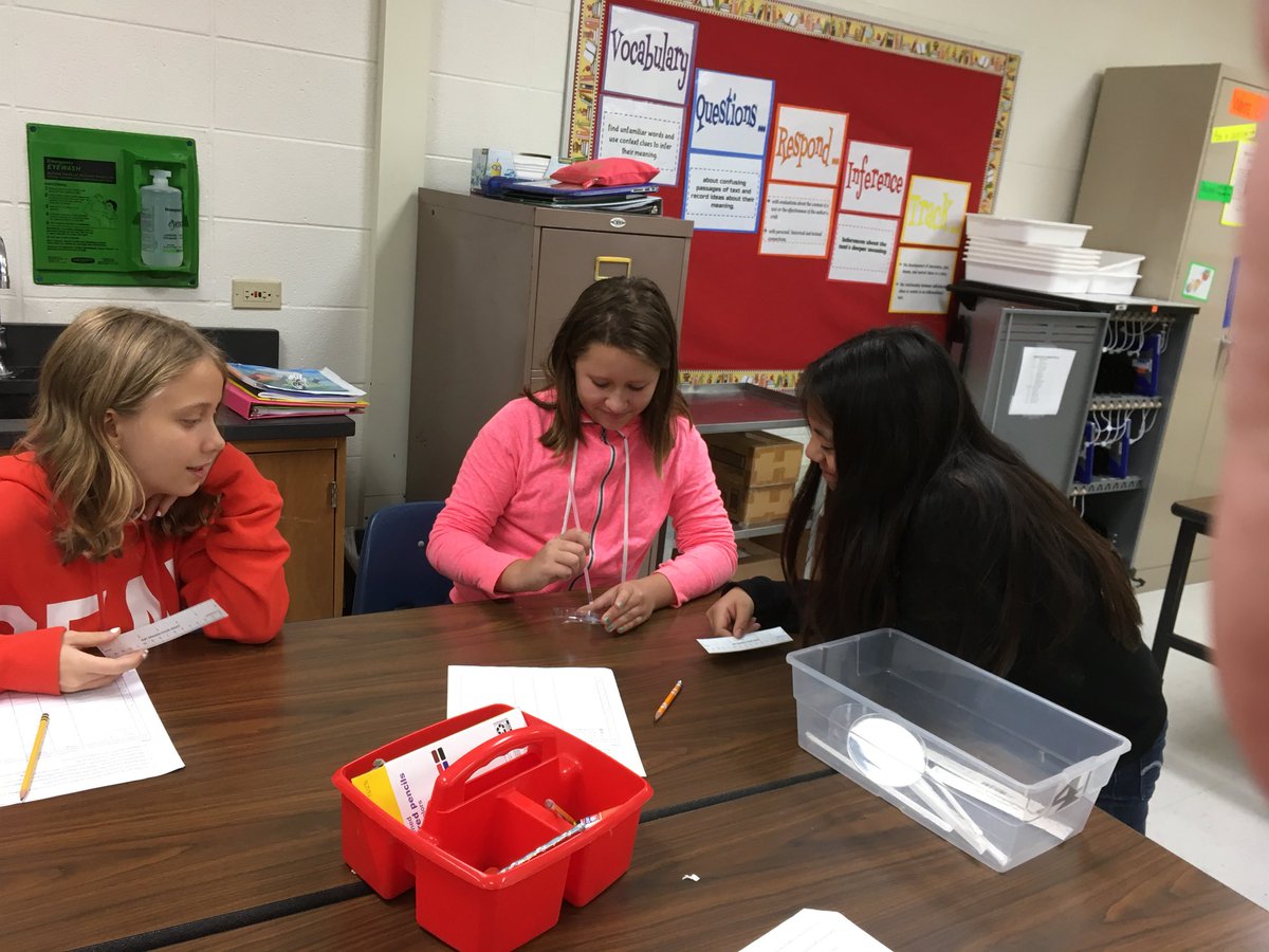 donoghue62's tweet photo. “There’s a lot of trial and error in science.” -Student #62learns #62cms https://t.co/XjNOYl6qbz