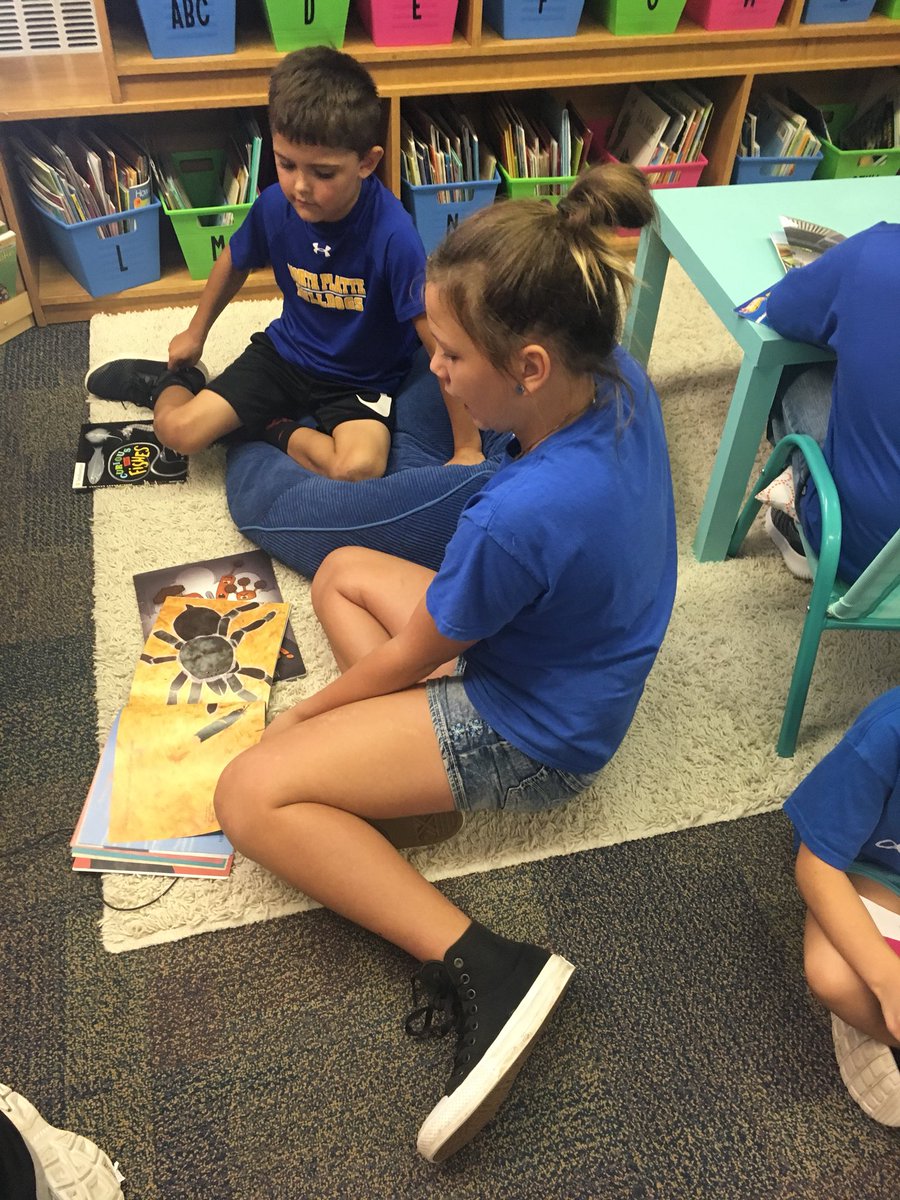 cahill_4's tweet photo. We love reading with our first grade friends! #bookbuddies #npgr8 https://t.co/bjctuibgKE