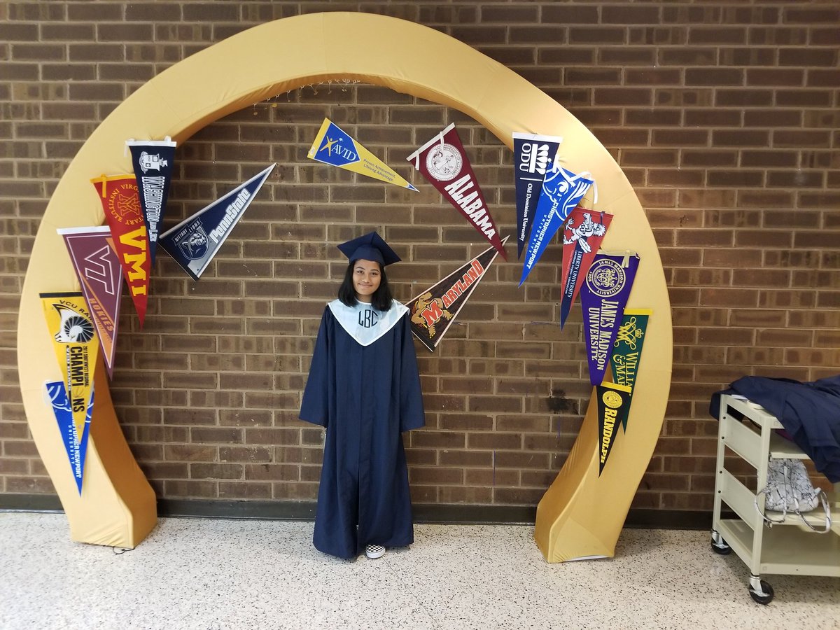 More from the 1st ever signing day for AVID at Bird <a href="/lcbirdprincipal/">Adrienne Blanton</a> #betheu @klgmsdirector #AVID #LCBAVID