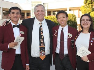 ArcadiaSMW's tweet photo. We had a blast helping out at AHS back to school night yesterday! It was great seeing so many supportive parents and working alongside link crew. 📚(thanks to our media commissioner @ChloeAwaya for these photos!!) https://t.co/Umo3qbSmW6