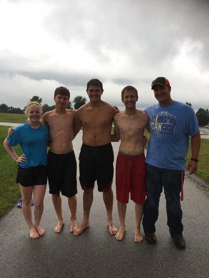 HCHSStuCo's tweet photo. StuCo lock-in is in full swing! Not only are we having fun bonding on our slip-in-slide, but we are also hard at work starting to decorate for HOCO 2018: Surf-n-Turf! https://t.co/eNwnJlgZ39