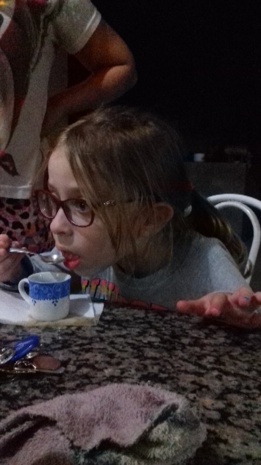 JulianiLima6's tweet photo. Eu quando olho para as coisas da minha vida sou como minha prima brincando se ser adulto. https://t.co/YEMoKLaI5S