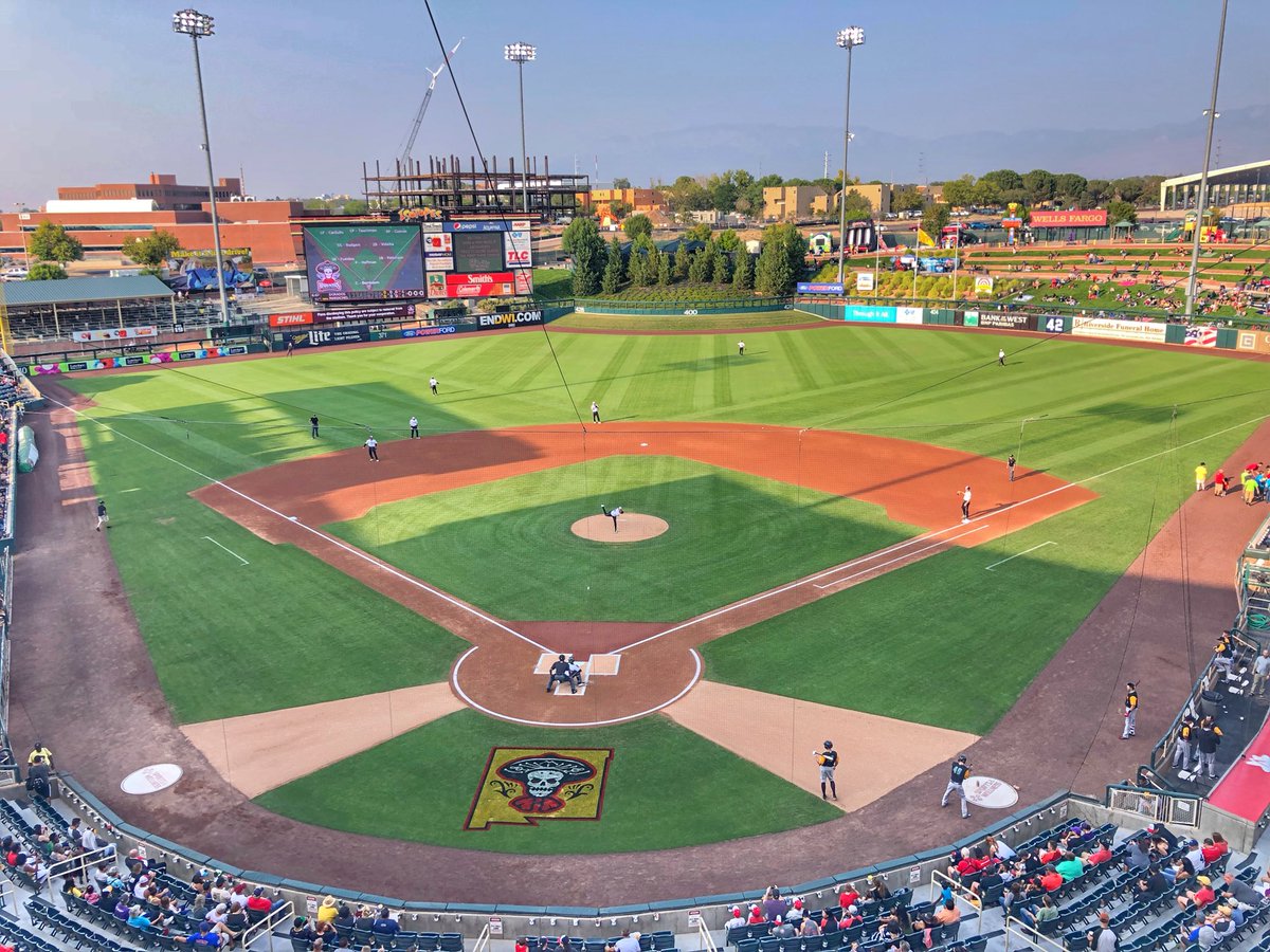 MariachisNM's tweet photo. ¡Pleibol! 

#MiLBesDivertido https://t.co/i0EOVzxSjF