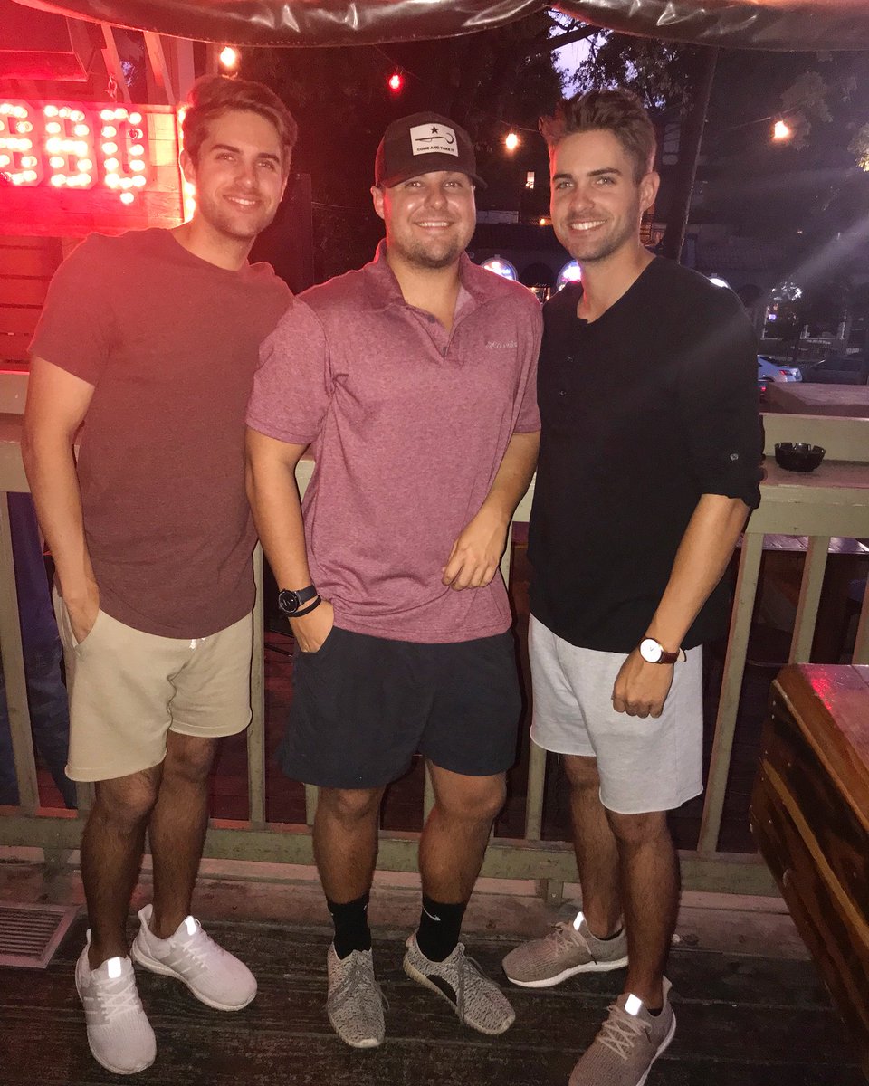 jtylermo's tweet photo. Not much has changed #fam https://t.co/BBzvFTmVac