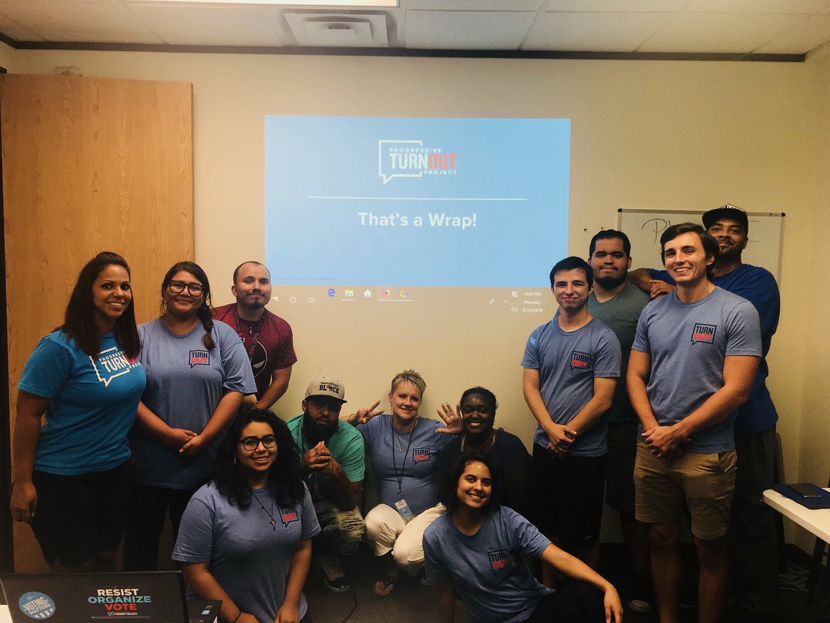 CDennisBlueWave's tweet photo. THE #DREAMTEAM #TX07 #BlueWave2018 https://t.co/EMiutQokq4