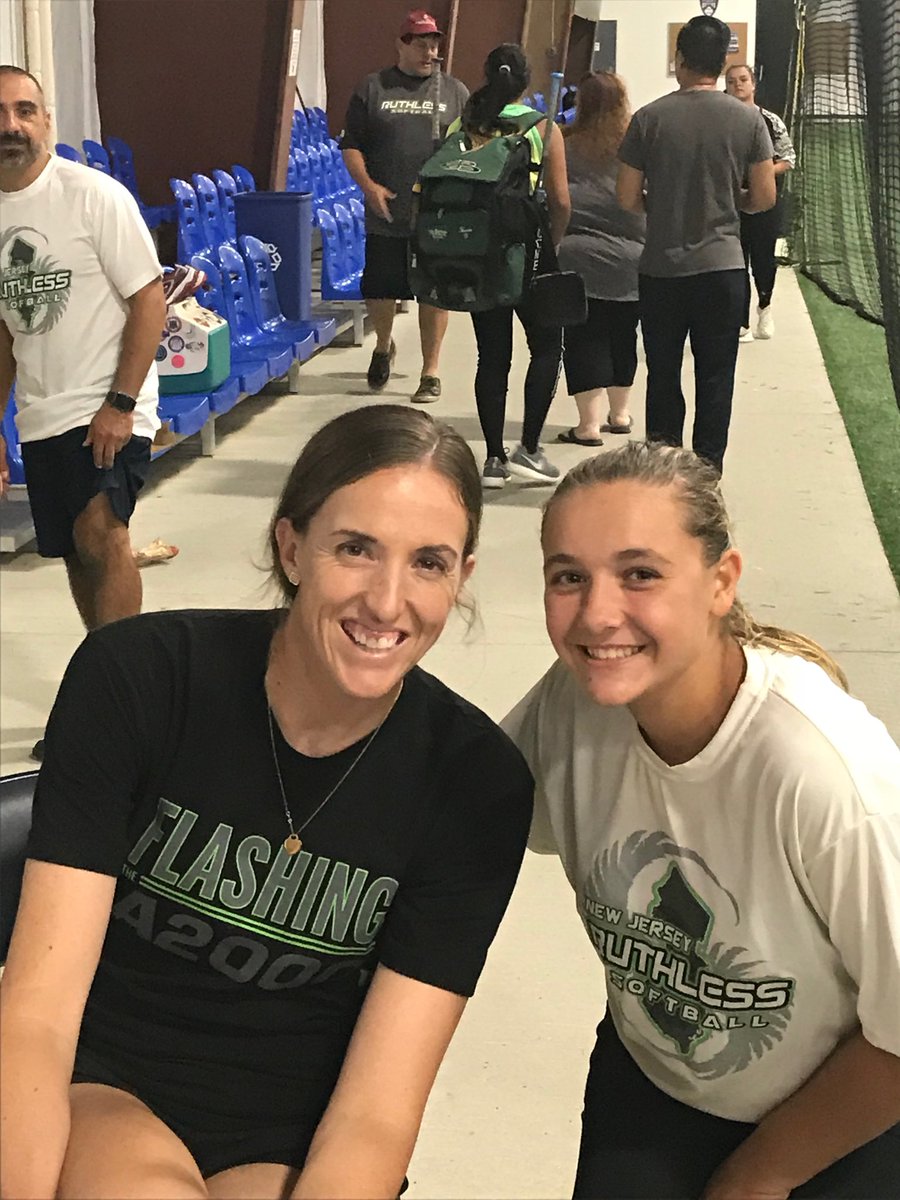 ApruzziAl's tweet image. Alyssa with Monica Abbott today.