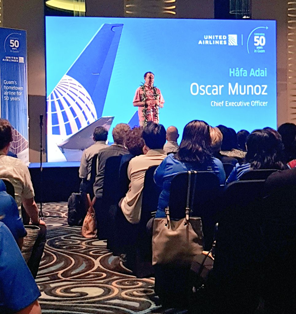 BaldeviaEilis's tweet photo. A warm welcome to Oscar at the GUM Town Hall. Thanks for visiting the team! @weareunited #beingunited #UnitedTCAT https://t.co/CSbrZ26q4n