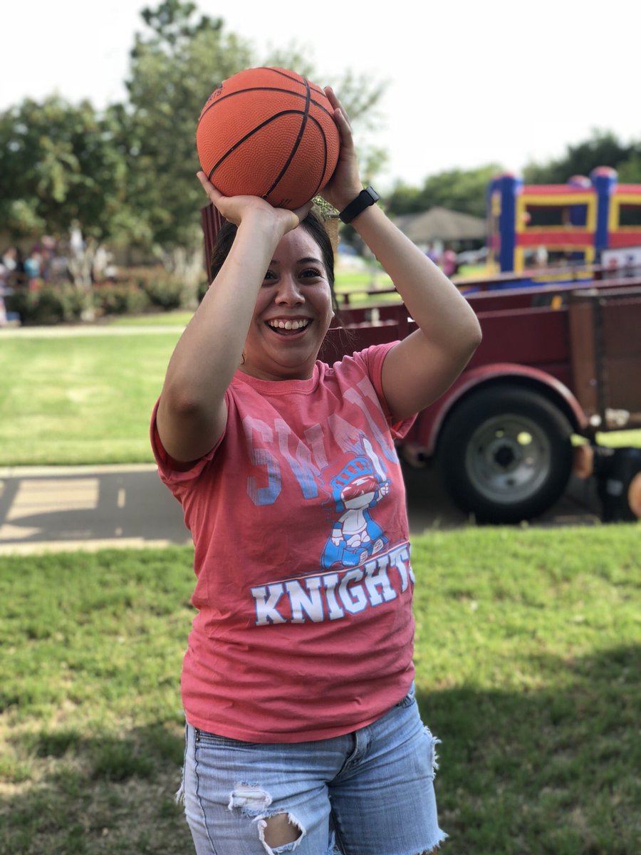 School starts tomorrow! Who’s ready?!?  

#iamswau #backtoschoolbash #sa2019 #knowledge #faith #service #swau #knights #fun #school