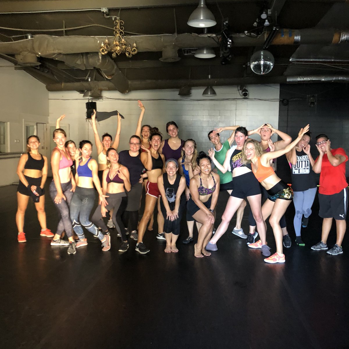 DDPPLA's tweet photo. TODAY THESE WOMEN ROSE FROM THE ASHES LIKE A PHOENIX OF DANCE AND IT WAS MAGICAL.
#ddppla #ddpp #girlpower #sweatyselfie #sweatysunday #silverlake #sweatspot #thesweatspot #womxn #showermenow #danceparty https://t.co/d1tajn5QZe