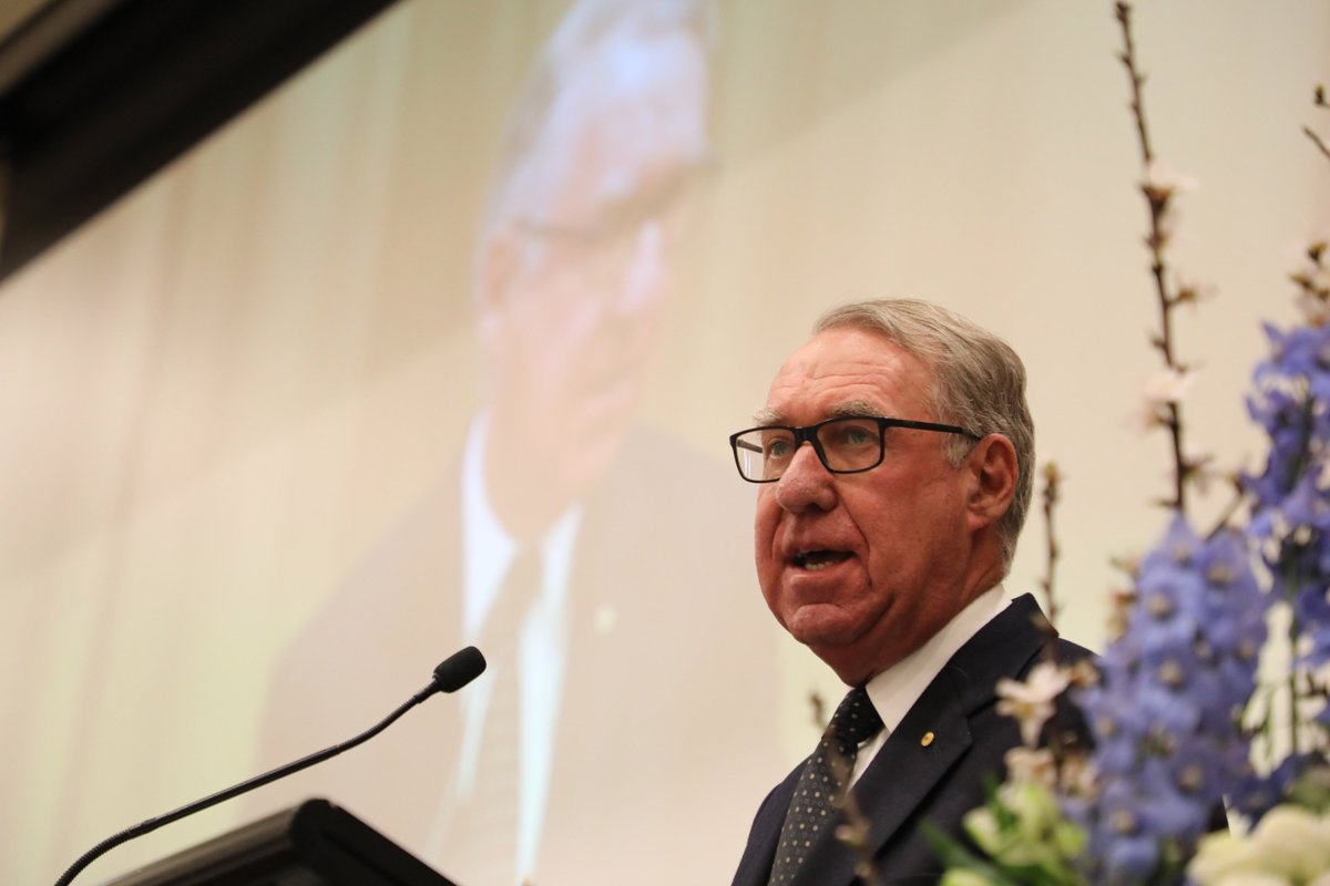 IndSchoolsAus's tweet photo. David Gonski AC, discussing governance and how it might apply to the schooling context now and in the future #EdFo18 https://t.co/pAZ6DgwLeN