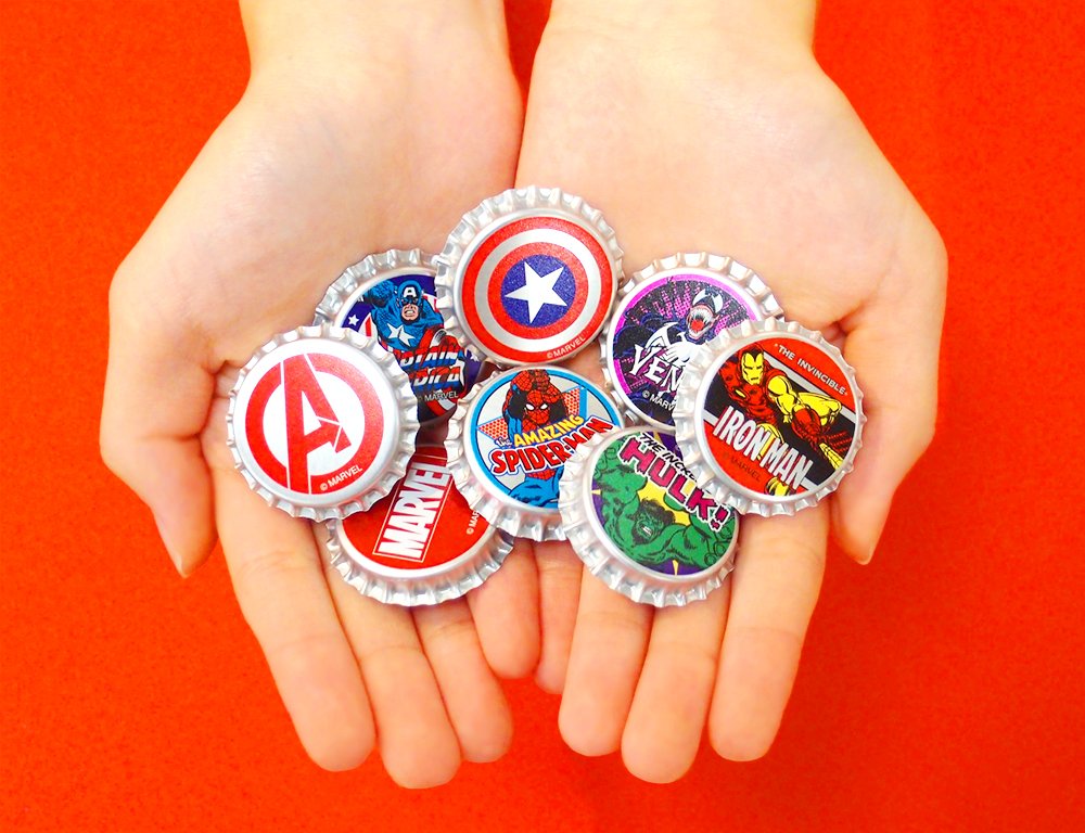 マーベル　アベンジャーズ　ボトルキャップマグネット　セット 瓶のふた・・・・？と思ったら、なんとマグネット！ レトロなデザイン