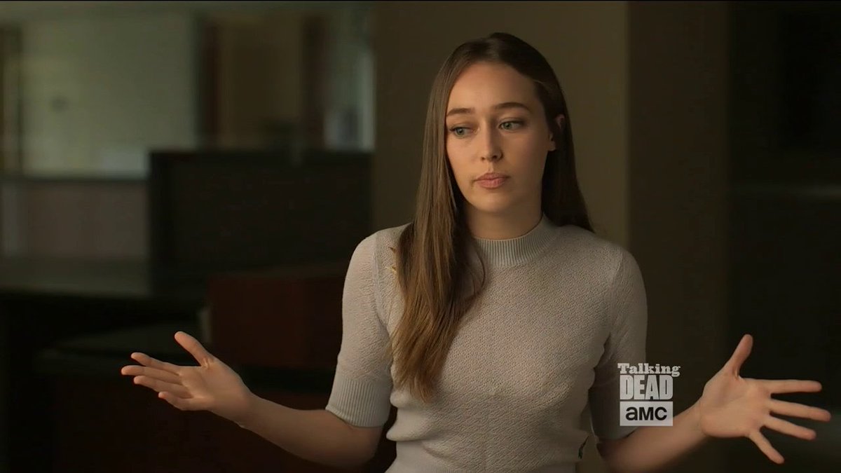 theDebnamNews's tweet image. Alycia during her “Inside the Episode” interview #FearTWD