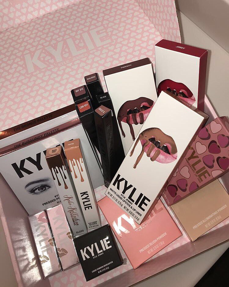 nodnarbsworld's tweet photo. THANK YOU SO MUCH @KylieJenner IT MEANS THE WORLD THAT YOU SENT THIS TO ME https://t.co/F4dvGybN3F