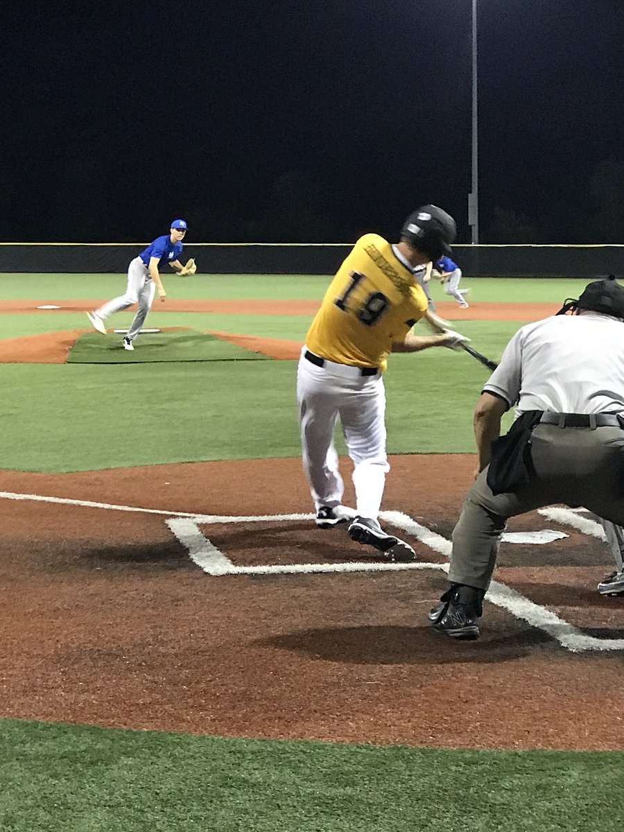 PODPrep_IC's tweet image. Prep Gold ends the day at Diamond Nation with a huge win — 19-0. Fantastic hitting all around and pitching by Hunter Cantwell. #diamondnation #prepgold #podproud
