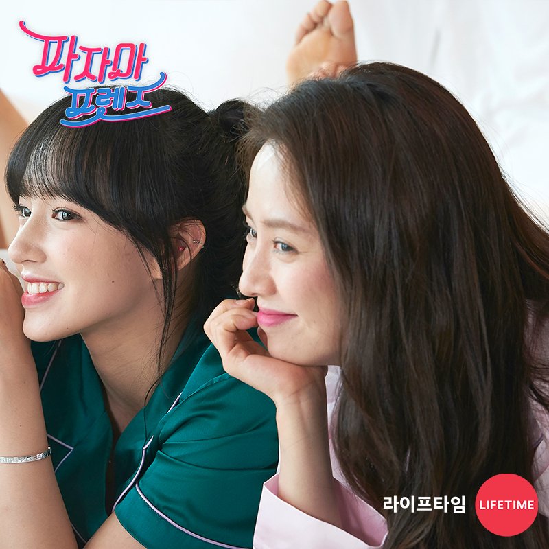 LifetimeKorea's tweet photo. #장윤주 #송지효 #조이 #성소 와 함께한 <파자마프렌즈> 포스터 촬영 비하인드 컷 공개!
9월 15일 밤 11시, 라이프타임에서 첫방송!
-
The best moment with #JANGYOONJU #SONGJIHYO #JOY #ChenXiao
#라이프타임 #파자마프렌즈 #PajamaFriends
https://t.co/ImlLPHzmzP https://t.co/GuTi5Vx3An