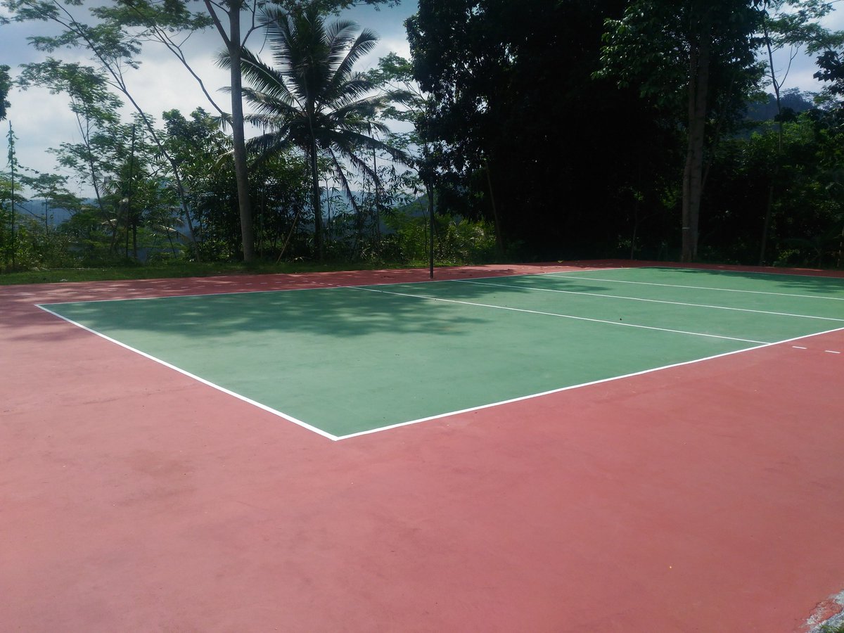 Pembangunan lapangan Bola Voly Desa Mandalahurip,  yang bersumber dari Anggaran Dana Desa  (DD) Tahap 1 (satu) tahun 2018