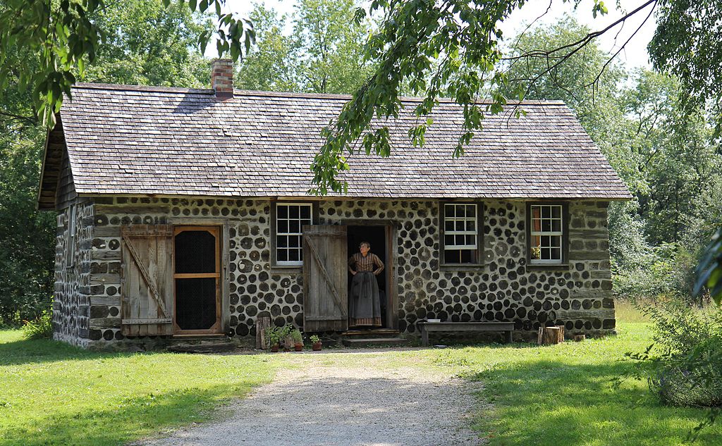 I can think of no simpler way of constructing a durable, sustainable, well insulated natural home than the simple cordwood (or stovewood) method. Here is the 1884 Wisconsin Kruza house, 18" walls, white cedar and lime. Built by hand by a single man.