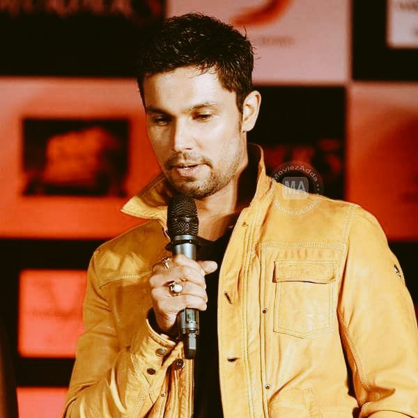 Rj_1217's tweet photo. Happy Birthday 🎂@RandeepHooda https://t.co/RDIdDdrToj
