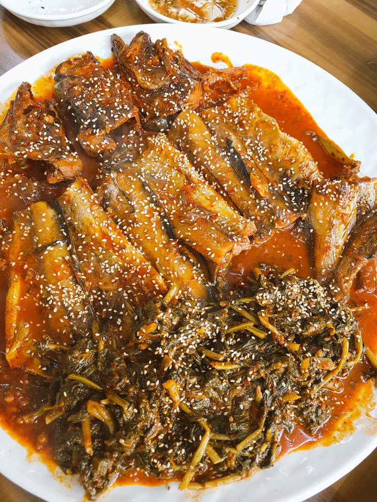 아점해요~

속 채우고 장보고 밭에가자ㅠ.ㅠ