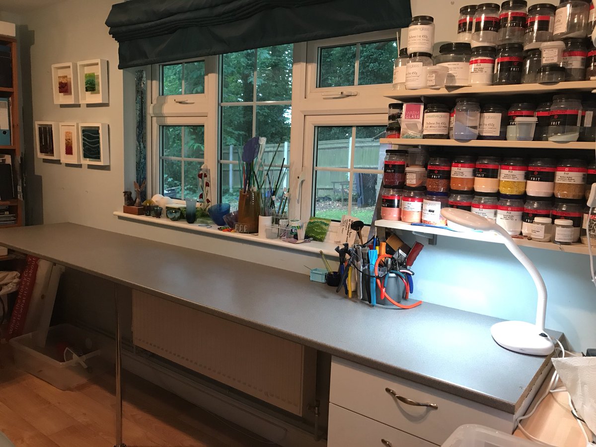 bevbunnglassart's tweet photo. Preparing for tomorrow’s beginners glass fusing workshop and excited to see how my newly reorganised studio pans out - what do you think of my new 3m run of workbench?! 😜 #glassfusingwirkshop #fusedglassart #learnglassfusing #glassstudio #roomtogolarge https://t.co/DIza7YLUio