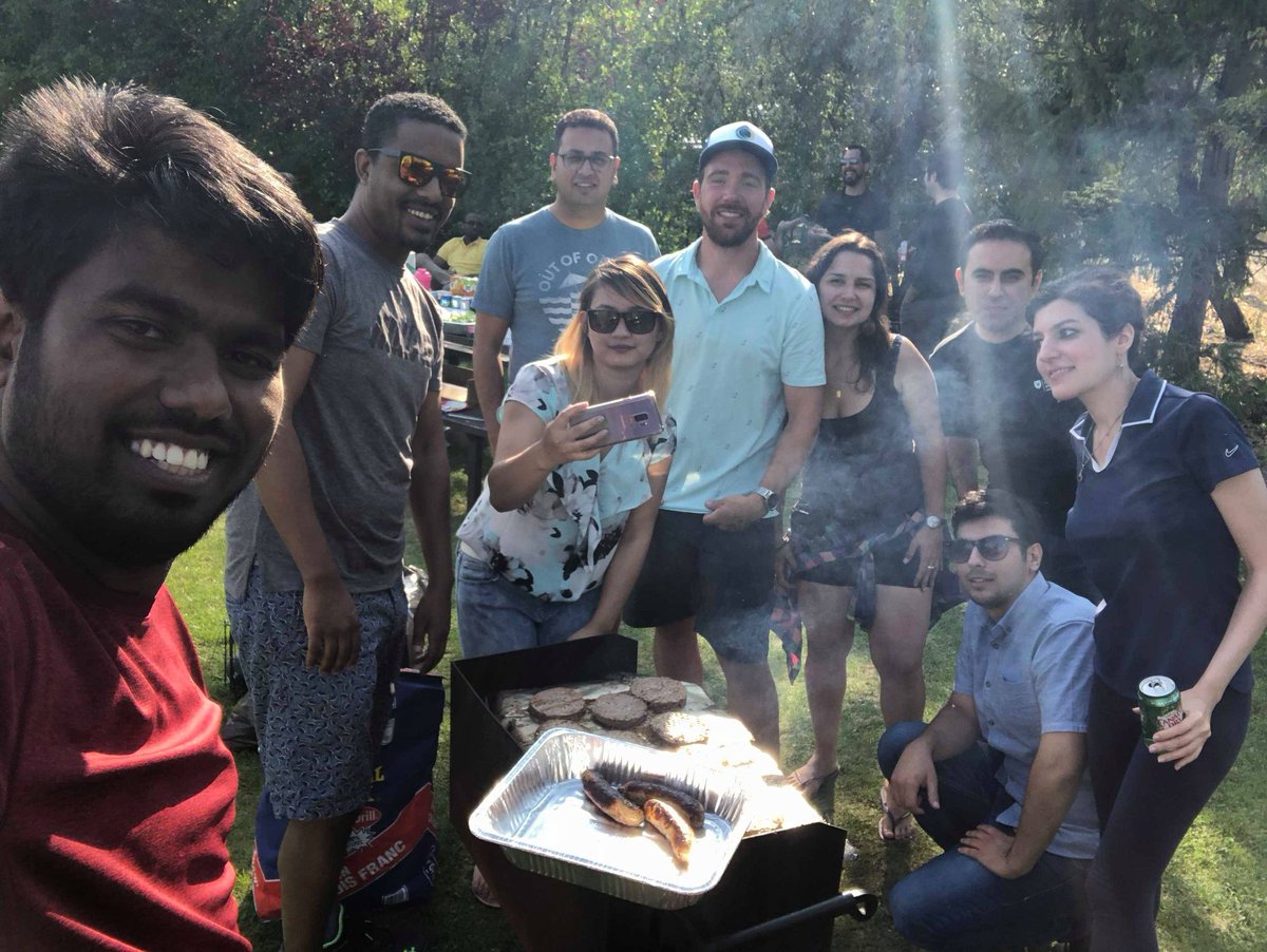 MagaliNehemy's tweet photo. Great evening with friends from @GIWS_SYR! Thank you all for coming! #bbq #GIWS https://t.co/pND6kpFDrj