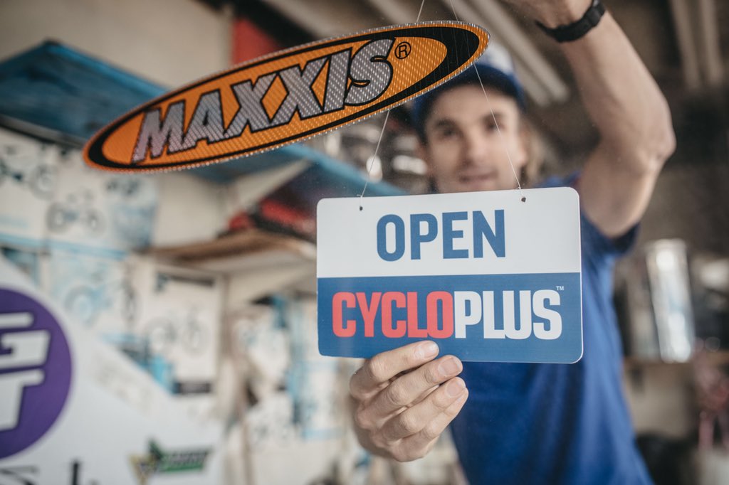 Rush Sports (@_rushsports_) on Twitter photo In SE2 EP5 of the CycloPlus Dealer Tour you’ll get to know brother and sister Vimal and Jyoti Daya, owners of Bhanis Cycles situated in Orange Grove, Johannesburg
👉👉👉 rushsports.co.za/blogs/news/bha…
📷: <a href="/DesmondLouw/">Desmond Louw</a>
📝: <a href="/OliverMunnik/">Oliver Munnik</a> In SE2 EP5 of the CycloPlus Dealer Tour you’ll get to know brother and sister Vimal and Jyoti Daya, owners of Bhanis Cycles situated in Orange Grove, Johannesburg
👉👉👉 rushsports.co.za/blogs/news/bha…
📷: <a href="/DesmondLouw/">Desmond Louw</a>
📝: <a href="/OliverMunnik/">Oliver Munnik</a>