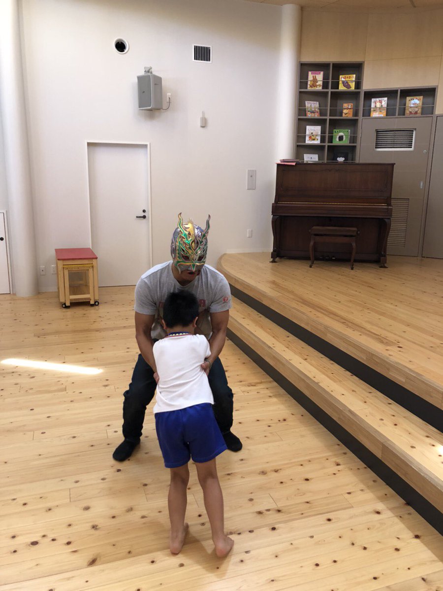 Dragongate Super 夏休み Battle の前に 土井成樹選手 吉野正人選手 ドラゴン キッド選手 B Bハルク選手 Yamato選手が行橋市の みのりこども園 へ訪問させて頂き みなさんと楽しい時間を過ごさせて頂きました Dragongate Prowrestling Dragongate Super 夏休み Battle の前に 土井成樹選手 吉野正人選手 ドラゴン キッド選手 B Bハルク選手 Yamato選手が行橋市の みのりこども園 へ訪問させて頂き みなさんと楽しい時間を過ごさせて頂きました Dragongate Prowrestling