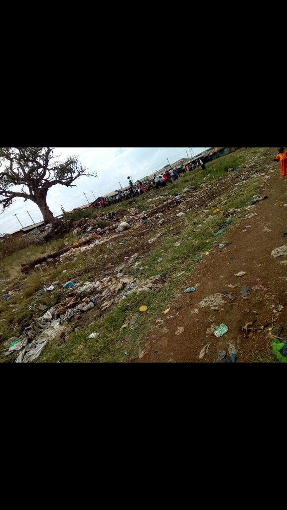 Just received this photos from @narokcounty specifically from lolgorian... Now is this a playground or a dumpsite or a market place🤔🤔it os too dirty.... Retweet this ifikie Governor county narok 
@EngnrDan @Sam_Lulli